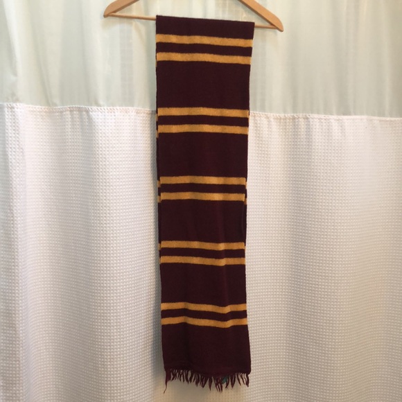 Gryffindor wool scarf - Picture 5 of 5